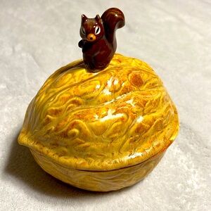 Vintage Ceramic Squirrel 🐿️ on the Nut Candy Covered Bowl, Acorn, Cookie,Walnut